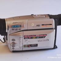 Videocamera VHS-C  Panasonic NV-VZ1 funzionante