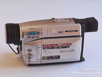 Videocamera VHS-C  Panasonic NV-VZ1 funzionante