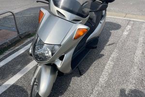 Honda Pantheon 150 2T