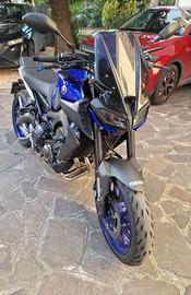 MT 09 race blu
