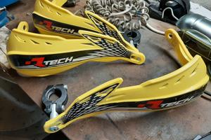 Plastiche Husaberg ed altro..