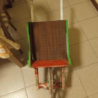 cariola in legno antica
