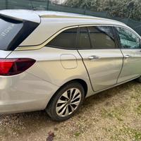Opel astra k sport tourer  sw metano