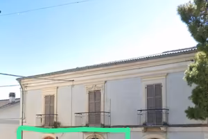 Appartamento con due camere, cucina, salotto
