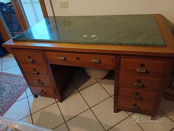 Antica scrivania in legno con marmo!