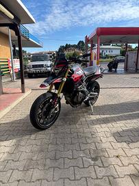 Aprilia Dorsoduro 750