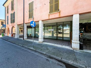 NEGOZIO A BAGNOLO MELLA