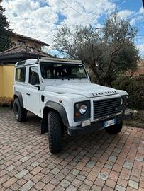 Land rover defender 90