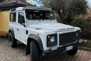 Land rover defender 90
