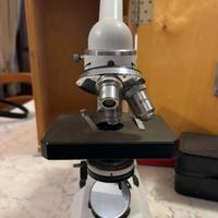 Microscopio professionale Bresser