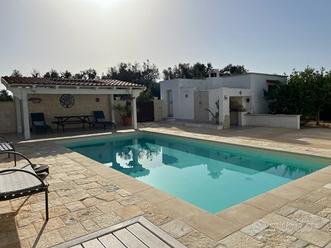 San Vito dei Normanni splendida villa con piscina