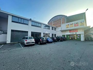 NEGOZIO A BORGOFRANCO D'IVREA