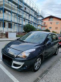 Renault Scenic 2011