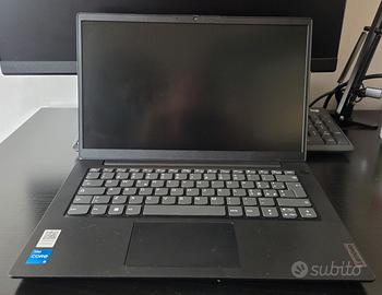 Notebook pc Lenovo V14 in garanzia