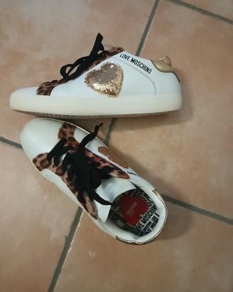 scarpe love moschino 