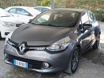 Renault Clio 2015 - 1.5 dci costume national Lb au