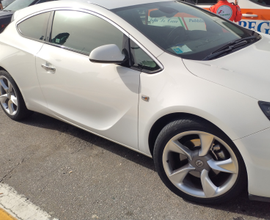 Opel Astra COUPE