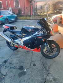 Aprilia RSV 1000 - 2000