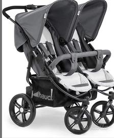 passeggino gemellare hauck