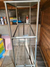 Scaffale porta gomme auto