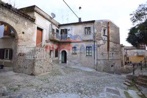 Casa Semindipendente - Corigliano-Rossano