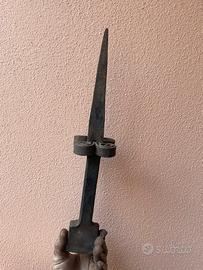 Antico incudine battifalce