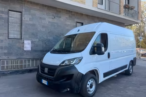Fiat ducato tetto alto passo medio anno 2022 euro 