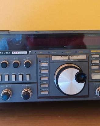 YAESU Ricetrasmittente