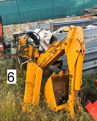 A237 - Braccio escavatore per mini terna baraldi F