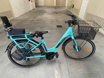 Bici da donna elettrica modello bianchi