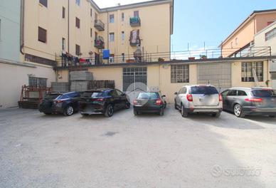 MAGAZZINO A BRESCIA