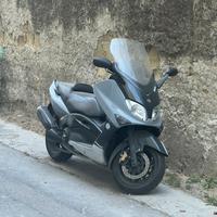 Tmax 500 anno 2006