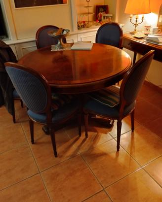 tavolo tondo e sei sedie
