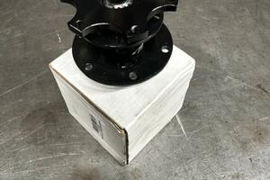 Mozzo volante a sgancio rapido