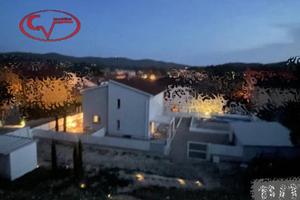 Villa di 217 m² con più di 5 locali e box auto dop