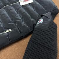 Piumino Moncler tg. m NUOVO