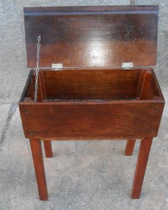 Sgabello lustra scarpe vintage