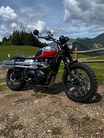 Triumph 900