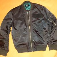 Bomber Diesel nero in tessuto tecnico.