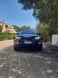 Evoque total black 2.2 150 cv