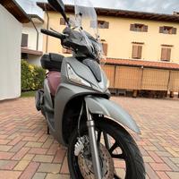 Scooter Kymco people s 300