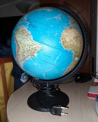 Lampada a mappamondo da scrivania 