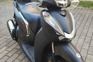 Honda SH300i