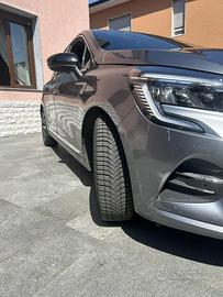 Renault Clio 2023 hybrid e-tech