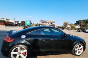 Audi  TT a GPL 2000Tfsi S line 200cv bellissim