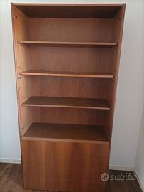 Libreria con cassettiera