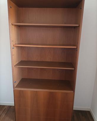 Libreria con cassettiera