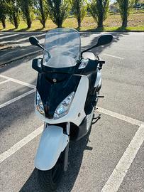 Yamaha X-Max 250, anno 2009