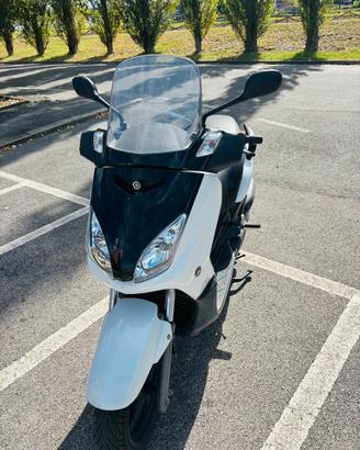 Yamaha X-Max 250, anno 2009