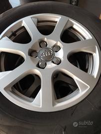 4 cerchi con gomme.